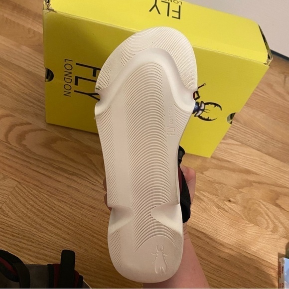 Fly London Sigo Sandals Sz 39 Bordeaux Red Open Toe Platform - Picture 8 of 9